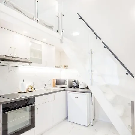 Seventh Heaven 3 布达佩斯